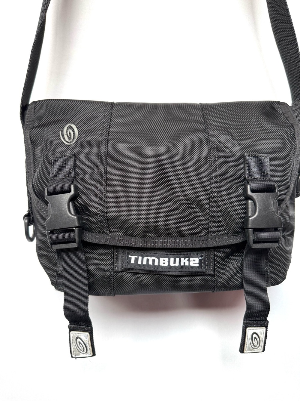 Timbuk2 Black Messenger Bag Crossbody Laptop Travel Commuter Small